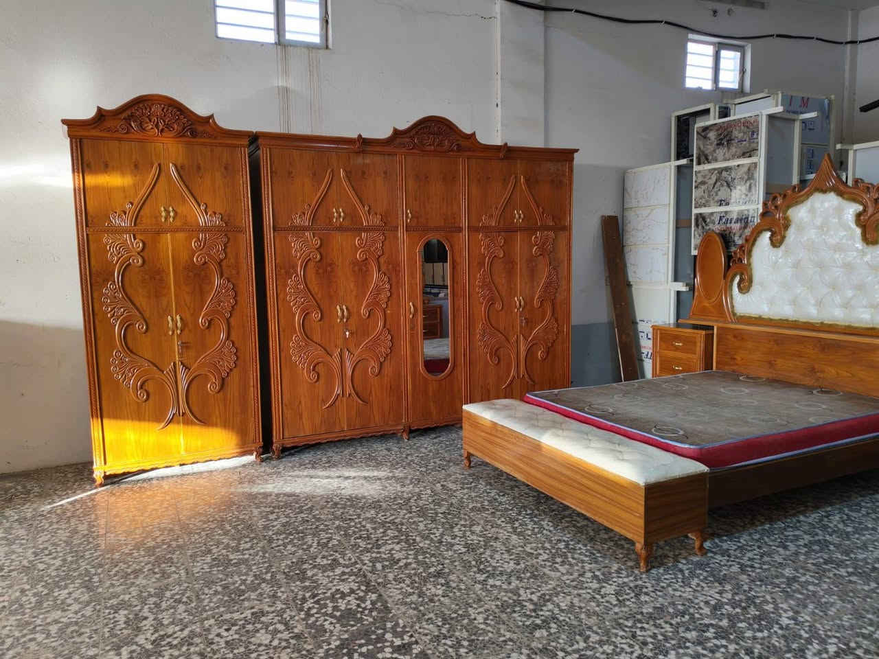 غرفة اخشاب صاج داخل خارج  نجارة مستعمل نظيف جدا استعمال بسيط متوفر حاليا في مجمع السليمانية للاثاث  اهلا بكم


**إذا كنت صاحب هذا الإعلان وتريد حذفه لأي سبب، رجاءا أرسل رسالة إلى الدعم الفني**