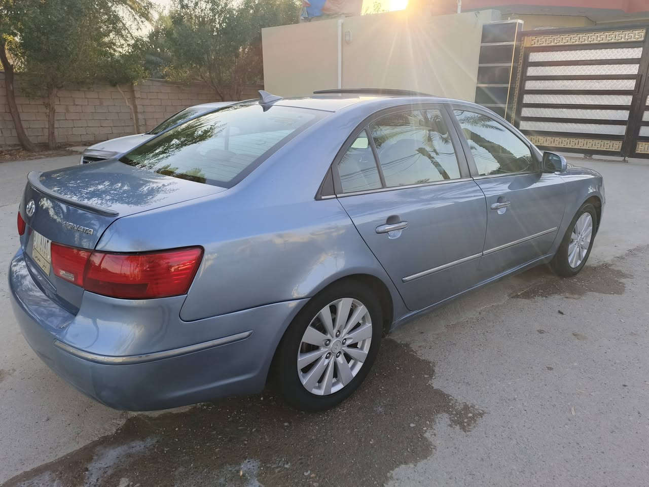 السلام عليكم 
هيونداي سوناتا موديل ٢٠٠٩ وارد أمريكي لمتد فول مواصفات ضرر جاملغ امامي صبغ مثل موضح بالسونار بدون داخل أو تبديل محرك 2400 كير محرك جديد صدر جديد تخم تاير جديد تبريد تدفئة شغال سيارة مابيها أي نقص رقم ديالى 
السعر ١٠٢ 
العنوان ديالى كنعان /مدخل سيطرة شهداء كنعان
للاستفسار الاتصال على الرقم
***********
