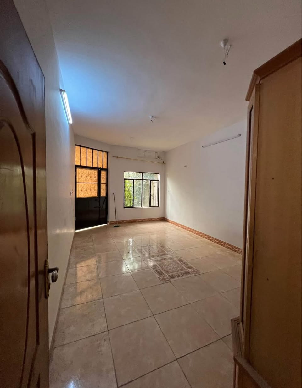 اعلان 
🔵قطعه ارض للبيع 

-------------------------------
#المساحة (150 )متر  
#الواجهة (7,5) متر
#موقع_الدار :- كركوك تسعين خلف عماره الياقوت
سعر مناسب 
#السعر اتصل بالأرقام الموجوده في الصفحة 
#نوع_العقار:- (طابو ملك صرف)

———————————————
🔵 لمعرفت التفاصيل الإتصال بالارقام التاليه :-
   
***********
***********
-——————————————
🟠 او للإستفسار :-
يمكنكم مراسلة الصفحة
#نتشرف_بزيارتكم(مكتب جنة عدن للعقار )
عنوان المكتب:- كركوك سايدين المحكمه الجديده عماره البحرين مجاور اسماك الاغا البغدادي 
      (((((((((((((مكتب جنة عدن))))))))))))))
