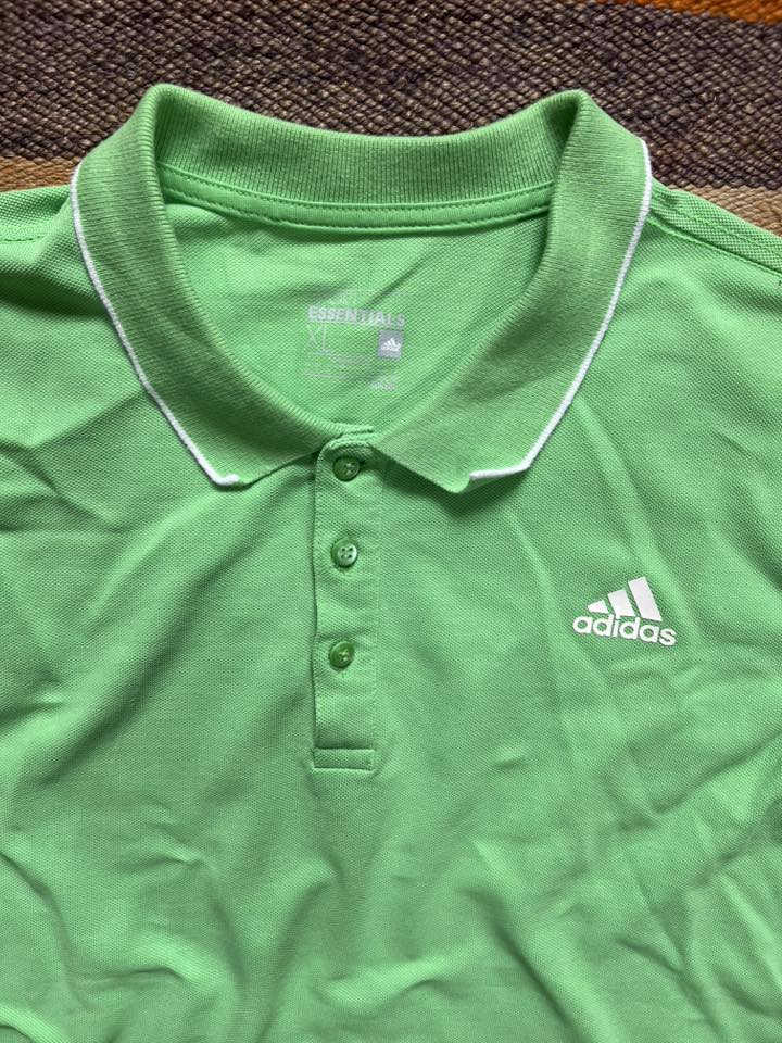 اديداس 
حجري ناعم اورجنال

سبشل
قياس اكس لارج 
السعر والحجز مراسله الصفحه او واتساب


**إذا كنت صاحب هذا الإعلان وتريد حذفه لأي سبب، رجاءا أرسل رسالة إلى الدعم الفني**