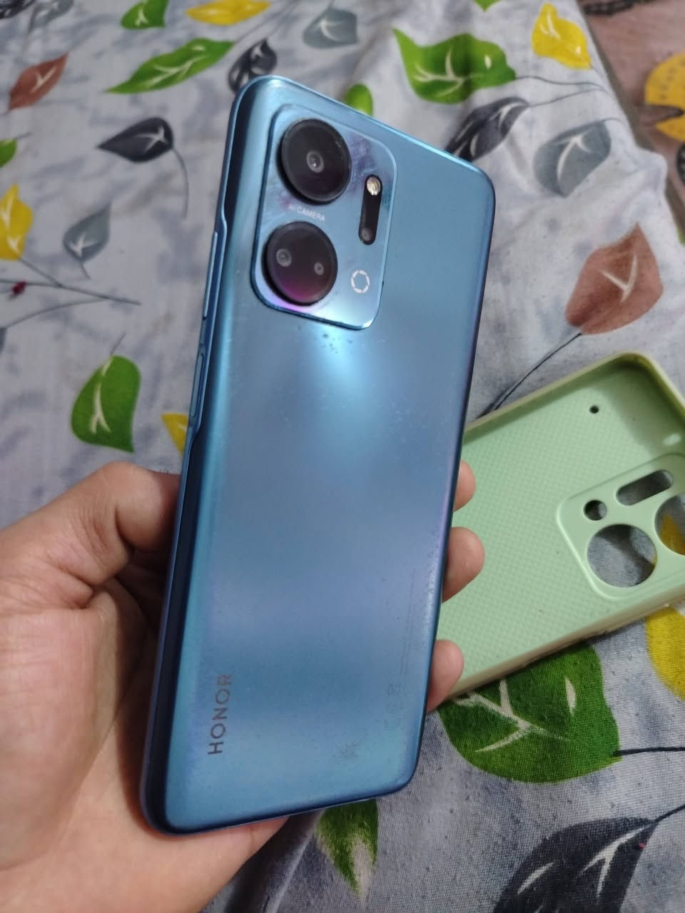 سلام عليكم موبايل للبيع نظيف اسمه هونر x7a ذاكرته 128 سكني بغداد العبيدي ***********
سعره 125
