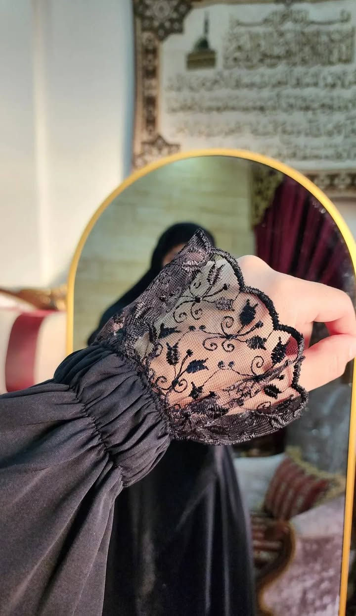 زي شرعي نسائي يتكون من حجاب وفستان 
يتوفر بكافة القياسات والاحجام 
توصيل لكل محافظات العراق 
للحجز التواصل دايركت✨


**إذا كنت صاحب هذا الإعلان وتريد حذفه لأي سبب، رجاءا أرسل رسالة إلى الدعم الفني**