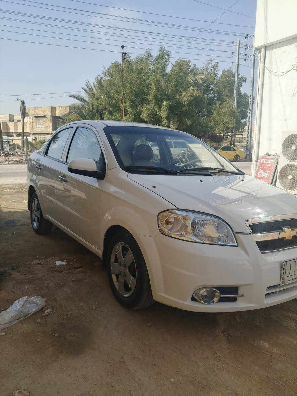 افيو 2015 خليجي رقم نجف 
محرك 1600 بيها جاملغ أمامي تبديل بدون دواخل وبيها بعد ملاحظات بسيطه 
محرك وكير مكفولات حداديه جديده تخم تاير جديد تبريد ثلج السعر 72$ مكانه كوفه ***********
