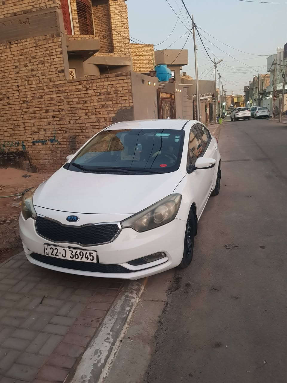 السلام عليكم سيراتو ١٤ خليجي مكينه ١٦٠٠ رقم اربيل مالكها بلديوانيه مكانها الديوانيه السعر ١٢٥ وبيها مجال السونار موجود بلمنشور   *********** @
