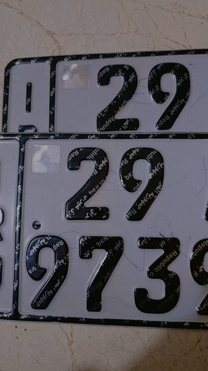 سلام عليكم /دراجه دايوان 23 مكفوله كفاله عامه صار 6 اشهر من طلعتها من لمعرض دراجه رقم نكليزي لوحتين وياها وسنويه تحويل ثاني يوم /سعر دراجه 2250 وبيها مجال رقم مبايل *********** تدلل
