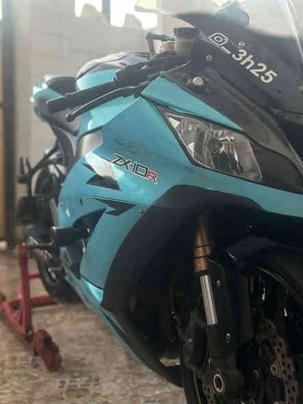 السلام عليكم شباب دراجه للبيع Zx10R بحاله الوكاله جديده كلش ومكفوله من كلشي   ماشيا 25الف سويج واحد وعليها غراض والدراجه 
1تعديل خرائط الا حتراق 
2 إلغاء قيود البيئه
3 الغاء قلة السرعة ورون
4اضافة لونش كنترول للعقل 
5اضافةpit limit
6الغاء ماطور لكزوز
7تعديل مروحة تشغيل 85
8اضافة بك فاير وفصلة على رون 8 وتتحكم بيه عن طريق دكمة 
9 تم اضافة كويك شفتر للدراجة عن طريق عقل 

 رقم وسنوية بصره بسمي  وبدون هم ابيع الناصريه يتصل ***********/*********** خاص ماجاوب

