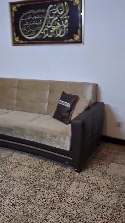 السلام عليكم
تخم قنفات ٨ مقاعد تركي سرير مخزن  مع زولية السعر ٥٠٠ الف 
ميز بلازمة سعر ٢٥ الف
تروبلين نطاطه اطفال السعر ٥٠ الف 
***********
