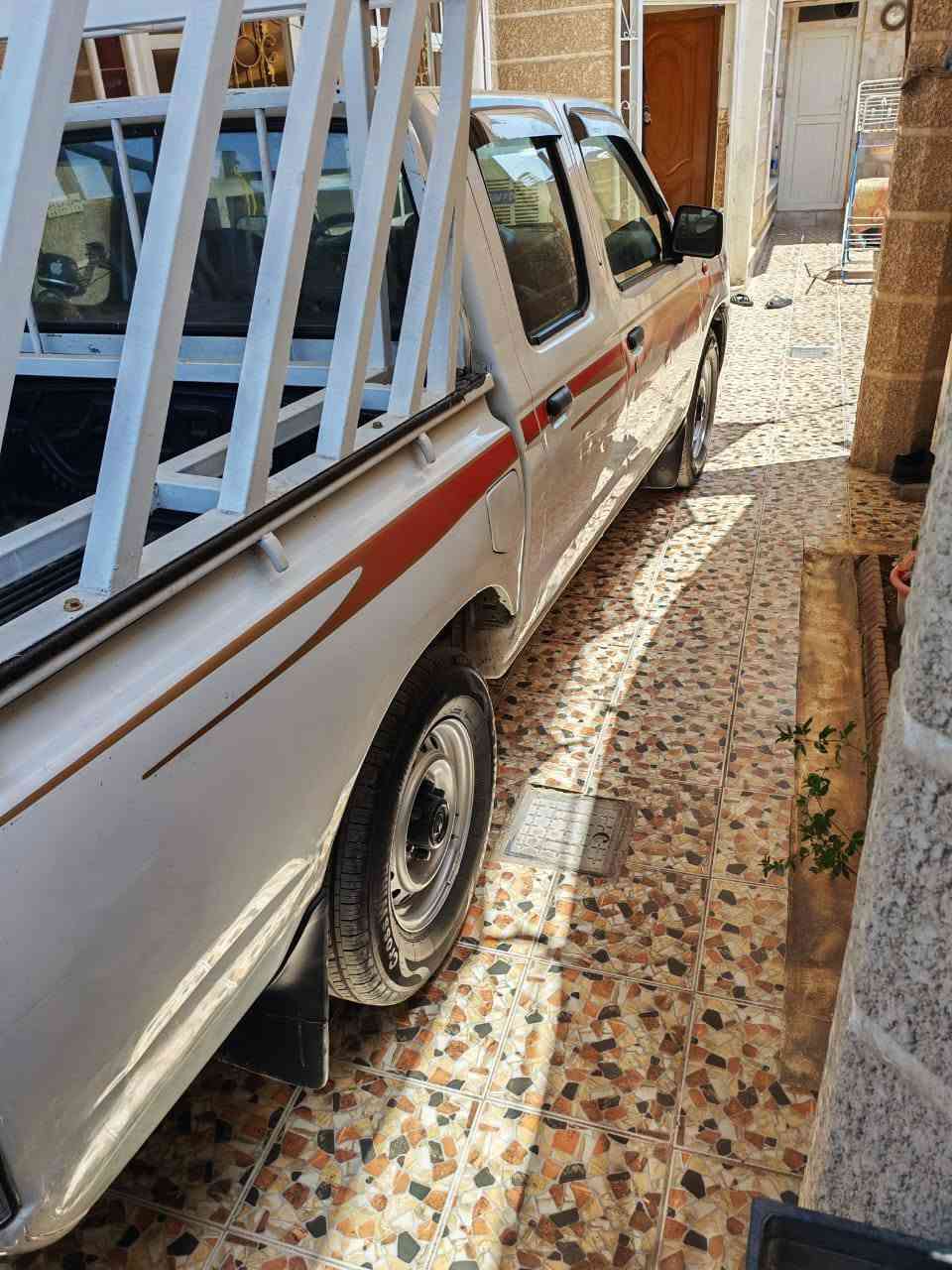 السلام عليكم
نيسان بيك اب 2006 رقم بغداد بسمي رقم انگليزي كهربائيات شغاله بل كامل السعر 85 ورقه العنوان ديالى بعقوبة 
الرقم ***********
