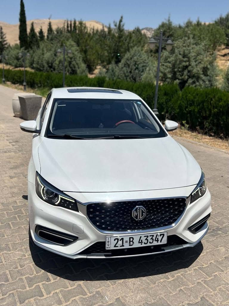 MG_6_TROPHY 1.5T
***********
‏ 
بێ بۆیاخ
٦٢ هەزار رۆشتوە - ١ ساڵ زەمانی شەریکەی ماوە
رەقەم و سەنەوی تا ٢٠٣٠ تازەیە و بەناوی خۆمەوەیە

کامل سێرڤس کراوە لە شەریکە(هایدرۆلیکی گێڕ و تاقم پلاک و رۆنی مەکینە گۆڕدراوە) - ٤ تایەی تازەی لە ژێرە 

پاتری و بانسی تازەیە

فول مواسەفات(ناو سور - کوشن جلد - کوشن کارەبا - سلاید - سەلاجە - گێچ ئەلکترۆنی و شاشە گەورە و کامێرا - ٦ مکەبەرە - سوکان شەفت - تەحدید سورعە و دوگمەی تراکشن - ئاوێنەکانی ئەخەوێت - ئاوێنە ئیشارەت و هیتەر - تایە و ویل ١٨ - لایتەکانی لید و عەدەسەیە و لەگەڵ سوکان ئەجولێت - تەبرید مەرکەزی) شربازهير, السليمانية

