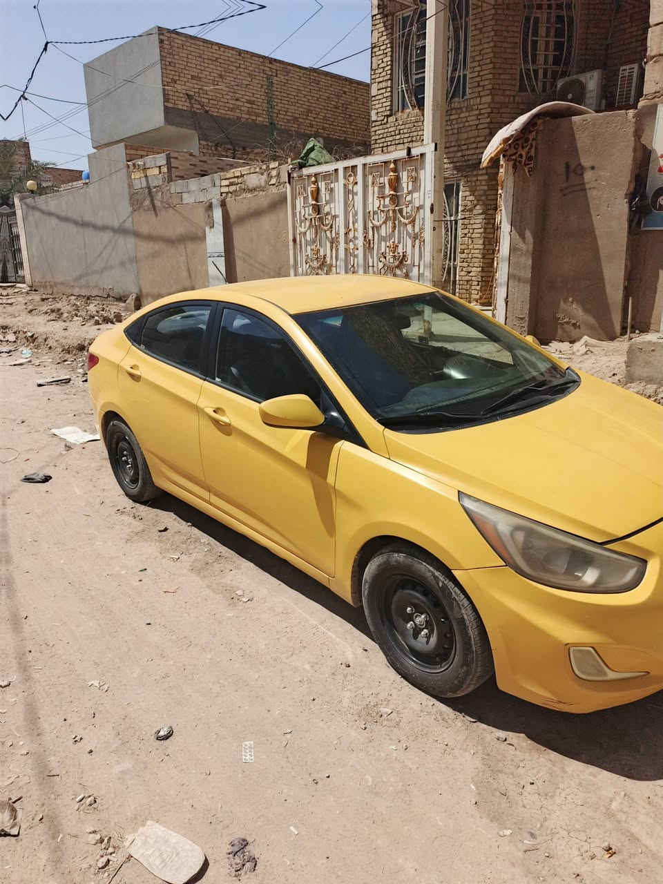 اكسنت 2015 مصفره هيئه وغرامات تحويل مباشر
محرك 1600GDi كير محرك كفاله حداديه 80% 
العنوان ديوانيه مركز 
رقم ***********//***********
