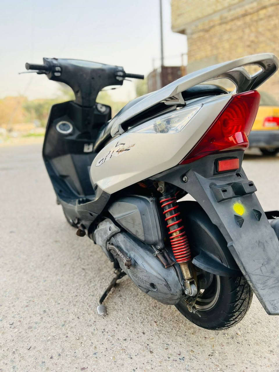 سلام عليكم
ماكس ثعلب 140 
دراجه مكفوله وخير من الله 
كهربائيات كلها شغاله 
ب 675 وبيها مجال شي بسيط 
مكاني الشعله 
***********
