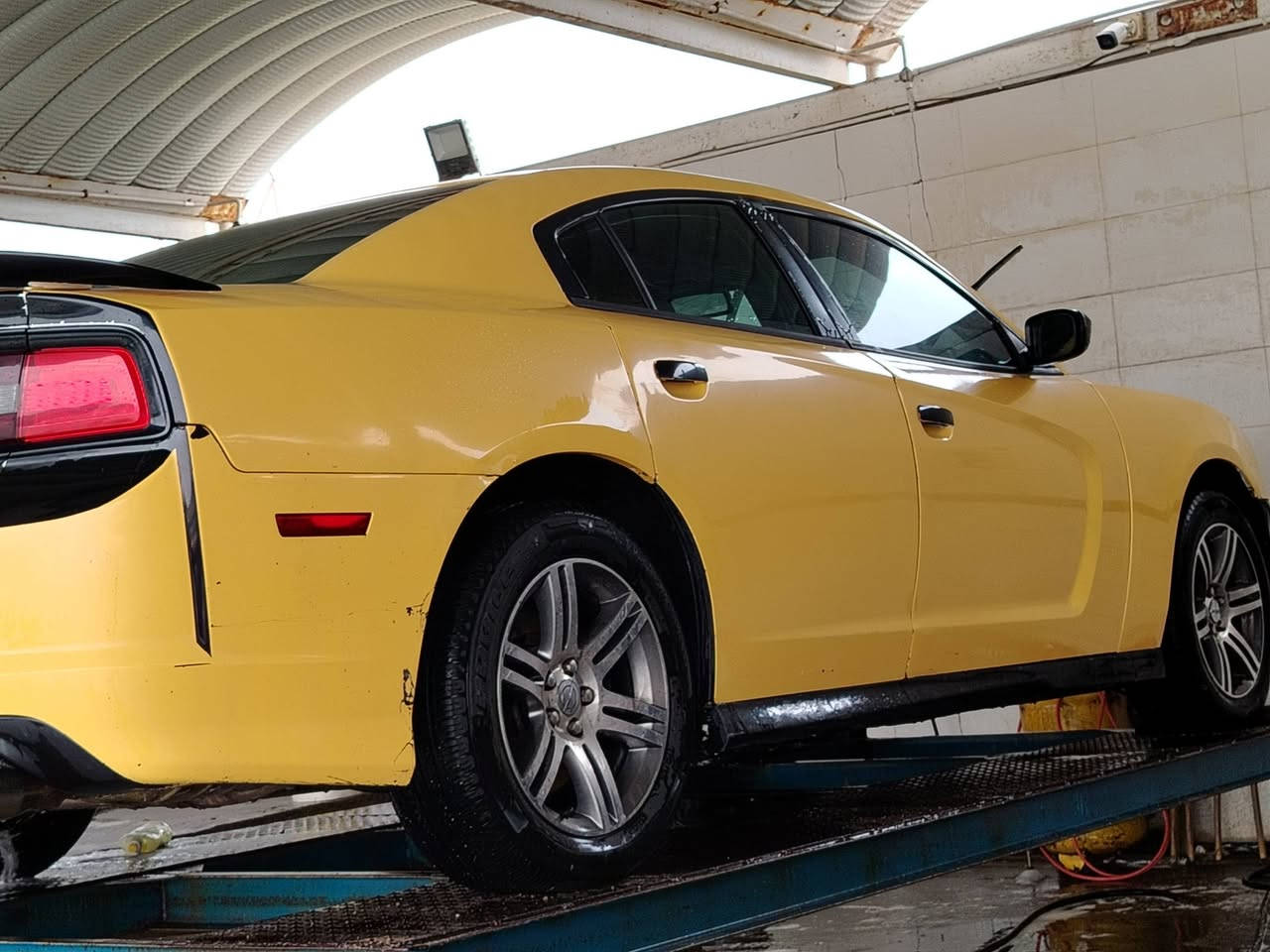 سلام عليكم جارجر 12بيهه فخضه تبديل مكينه  كير حداديه تبريد طخم تايرات كله كارتون 115بيهه مجال 
***********
