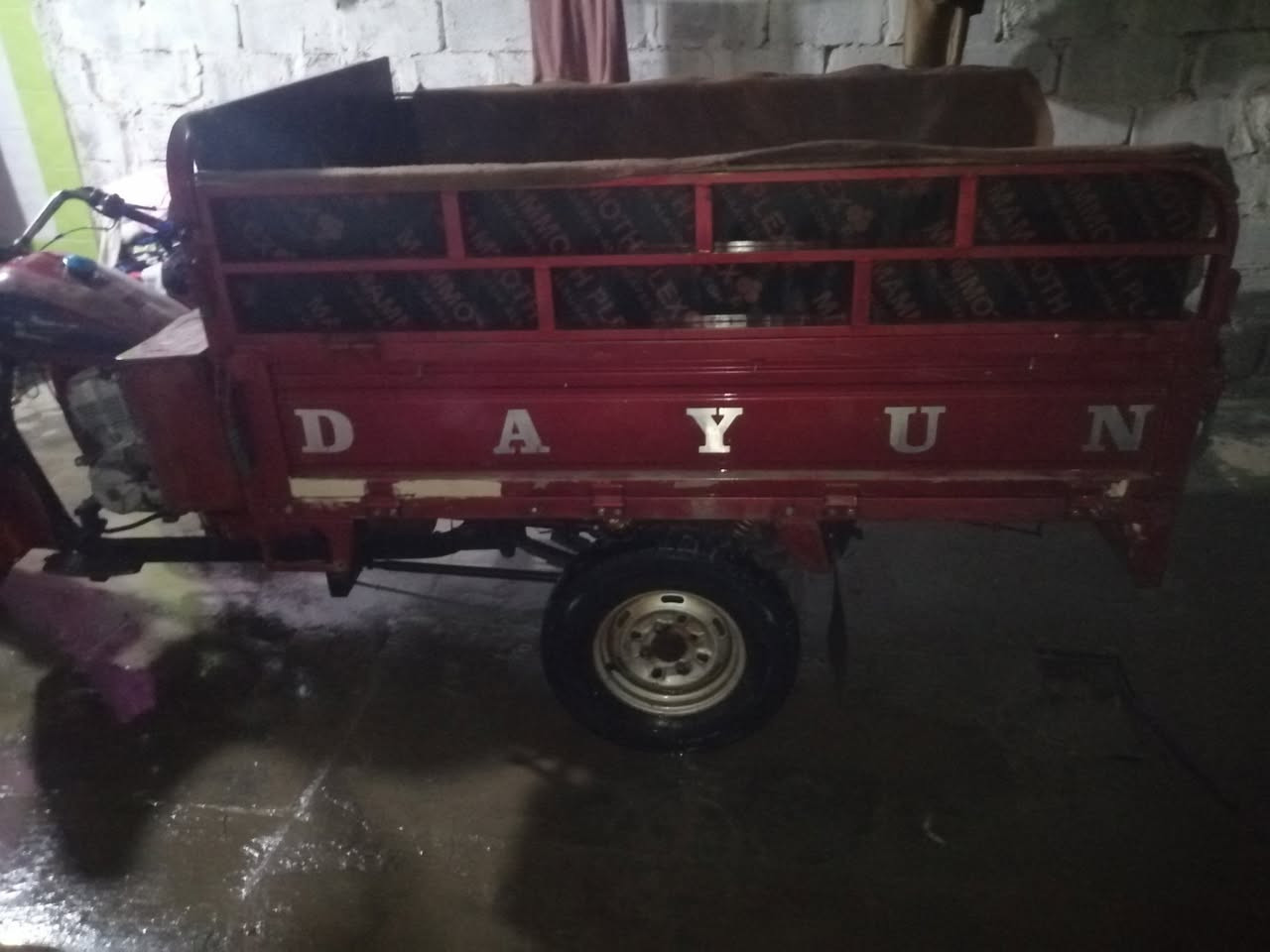 ستوته للبيع موديل 2019 أوراق كامله  اصوليه
مكينه نضيفه
مغلفه خشب بدون صبغ كهربايات شغاله
تخم تاير
تشتغل سلف وهندر 
كلشي مانقصها
العنوان بغداد الحسينه الراشديه
الشراي يتصل اويراسل واتساب
***********
