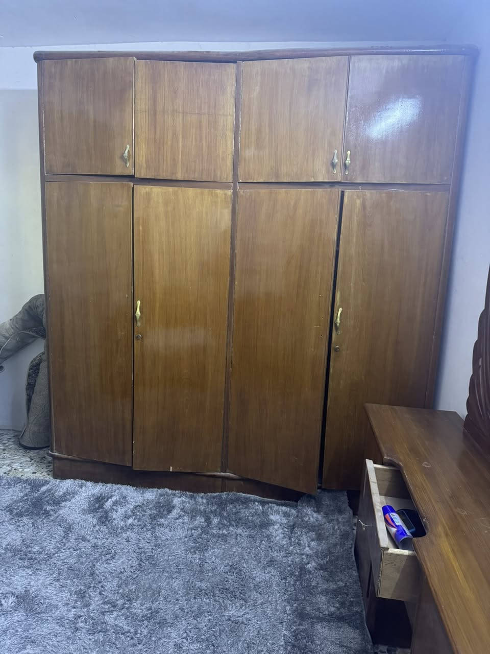 سلام عليكم غرفه البيع ساج وجه او كفه عنوان بغداد دوره هذا رقمي***********
