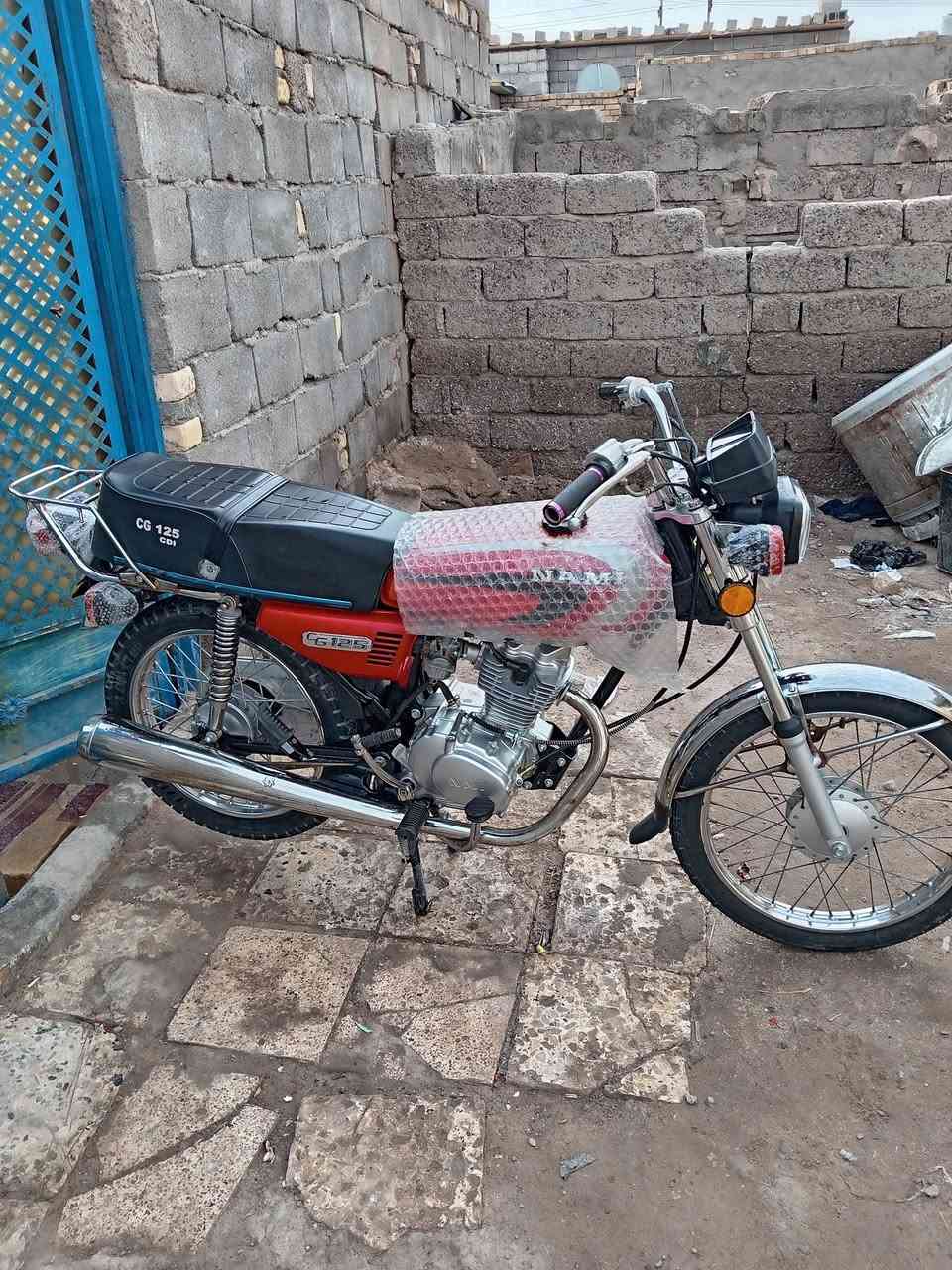 السلام عليكم دراجه شلامجه للبيع بدون مكفوله عشاير  ***********
