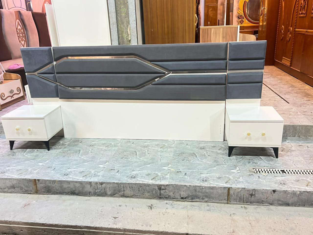 غرفه ترڪي🇹🇷 موديل حدث  مستخدم  
5 قطع
السعر /، 475
مع شد ونقل 🚚 داخل بغداد مجانآ
 باقي المحافظات بسعر مناسب


**إذا كنت صاحب هذا الإعلان وتريد حذفه لأي سبب، رجاءا أرسل رسالة إلى الدعم الفني**