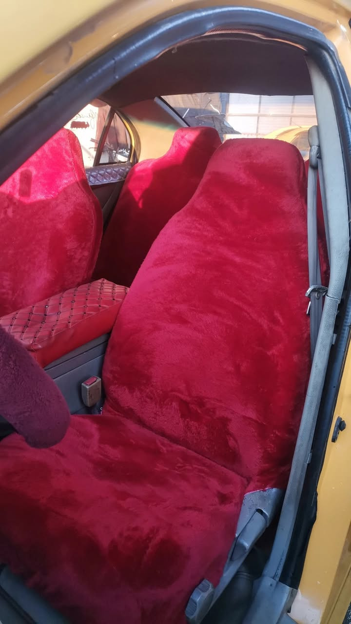 ليفان ٦٢٠      ٢٠١١ تكسي السعر ٣٩
مكينه وكير كورلا توماتيك شرط درجه اولئ
كاربون بانزين
شرط الوكاله والتحويل من الشرعي
***********
***********
