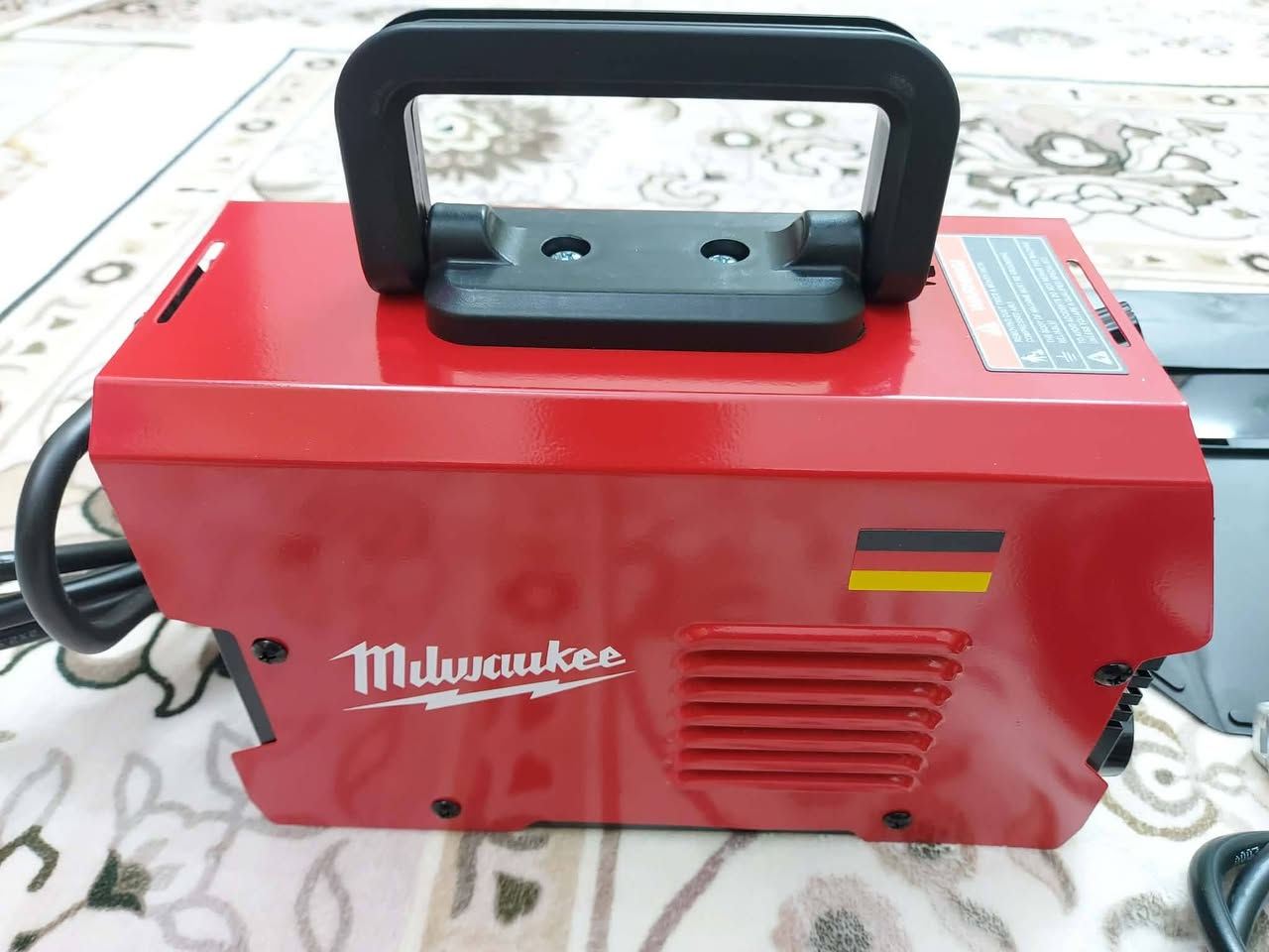 مكينة لحيم ملواكي امزون حجم MMA_950 وبيه ضمان مع واقي قناع كاملة ملحقات السعر 35 مع التوصيل مكاني بغداد مشتل ***********
