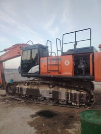 تصليح كافت نواع  حفارات هيتاشي فتح كانترول تجفيت محرك تجفيت مظخه   سنت...