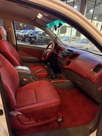 ئۆتۆمبێل: Toyota Hilux  سفری شە ریکە ساس بیبۆیاح مۆدیل٢٠١٥ 147000km ڕۆ...