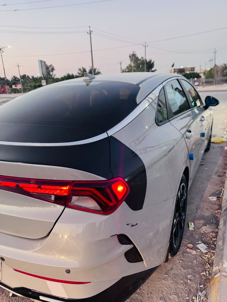 KIA K5 GT 2022
المسافة المقطوعة : 59000mi🚶
حجم المحرك : 1500 تيربو🚀
عدد الاسطوانات : ٤ سلندر 4️⃣
اللون : إسمنتي 
مواصفات
بصمه
كراسي كهرباء ⚡️ 
تشغيل عن بعد 
تدفئة كراسي 🔥
هاند بريك بصمة 
ويل كب
وضعيات قيادة
شاشة تحكم لمس
اندرويد اوتو
ابل كار بلاي
خرائط 
دخول ذكي

جاملغ تبديل وصبغ
جنطه رش صبغ 
ايرباك فقط درگه 
معوقين وكاله عامه انطيك
مكان سماوه_رميثه 
للستفسار ***********
