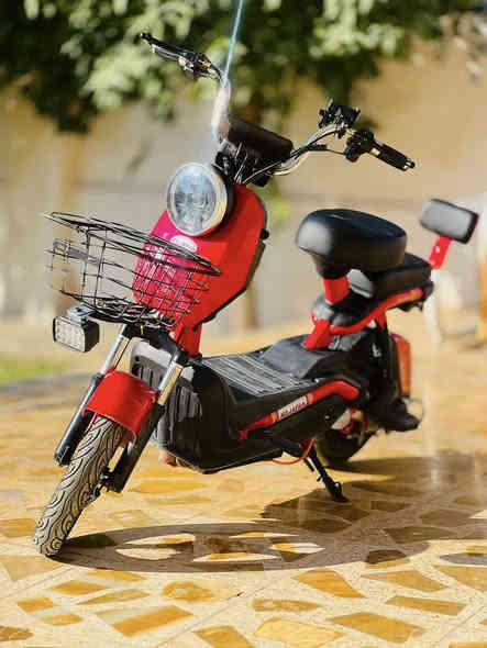 #للـبـيـع_دراجـة_شـحـن
#حـجـم_14_ضخم
#مـوديـل_2025 
#اربع_بطاريات_شرط_مايصرف_شحن
#سـرعـة_55

#كـامـل_بـدون_نـقـص
#الــســعــرر_260_وبي_مجال
#مكاني_بيجي_قرية_المزرعة
***********
