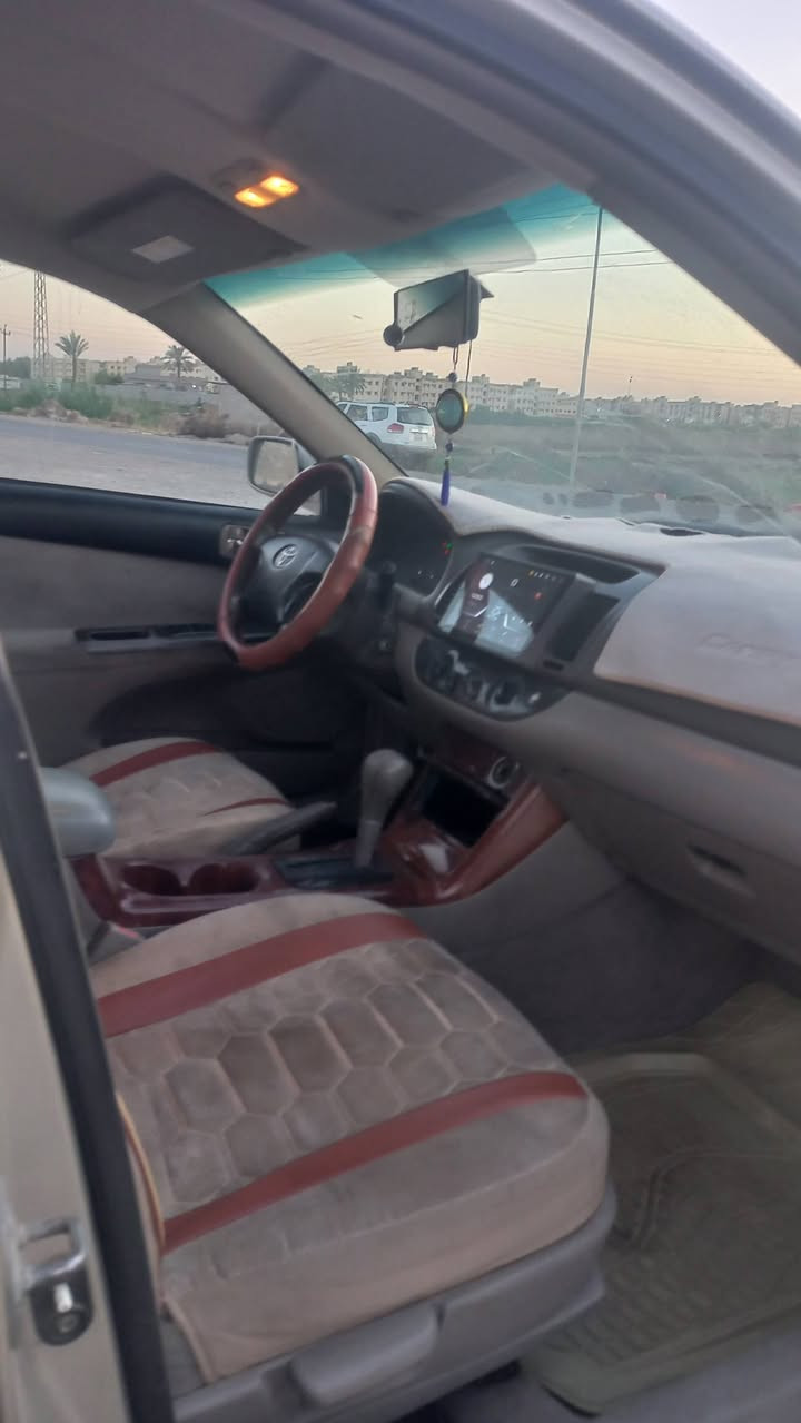 سياره للبيع نوع كامري 
موديل ٢٠٠٦ خليجي رقم بغداد دولي بسمي 
مكينته اربع مكفول 
سياره خير من الله تجي تفحص وين ميعجبك
للاستفسار ***********

