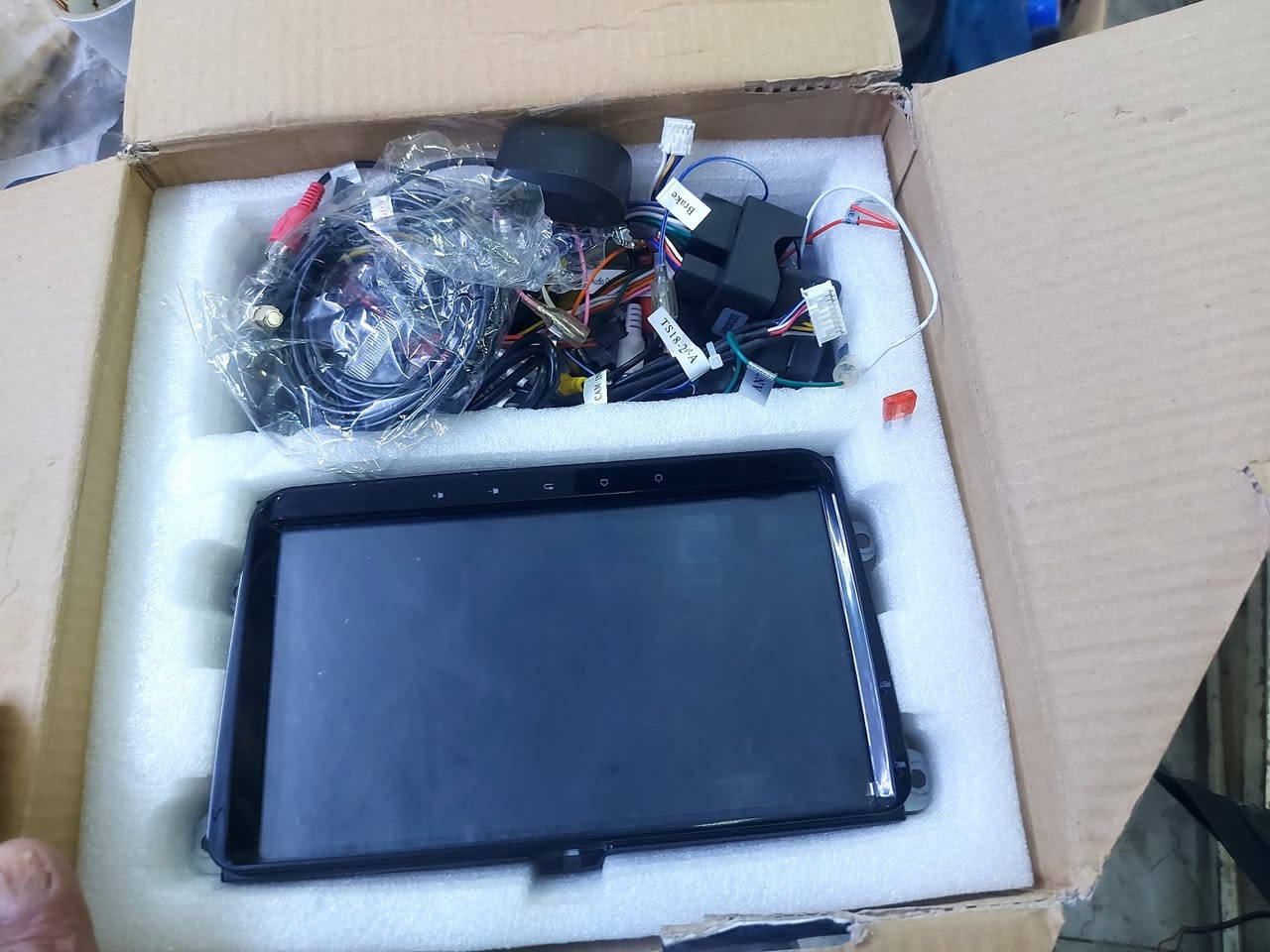 شاشة سيارة أندرويد فووول مواصفات بلكارتون مامستخدمة اغراضهة كاملة ب٦٥ الف مع التوصيل


**إذا كنت صاحب هذا الإعلان وتريد حذفه لأي سبب، رجاءا أرسل رسالة إلى الدعم الفني**