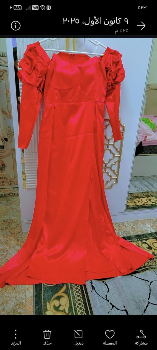 السلام عليكم
فستان وردي لبسه واحدة فقط قياس ٤٠ سعره ٣٥ قفل
كوستم ابيض لبسه واحدة فقط قياس ٤٠ سعره ٢٥ قفل
الفستان الاحمر لبسه واحدة فقط قياس ٤٠ سعره ٢٥ وبي مجال للاستفسار خاص مفتوح


**إذا كنت صاحب هذا الإعلان وتريد حذفه لأي سبب، رجاءا أرسل رسالة إلى الدعم الفني**