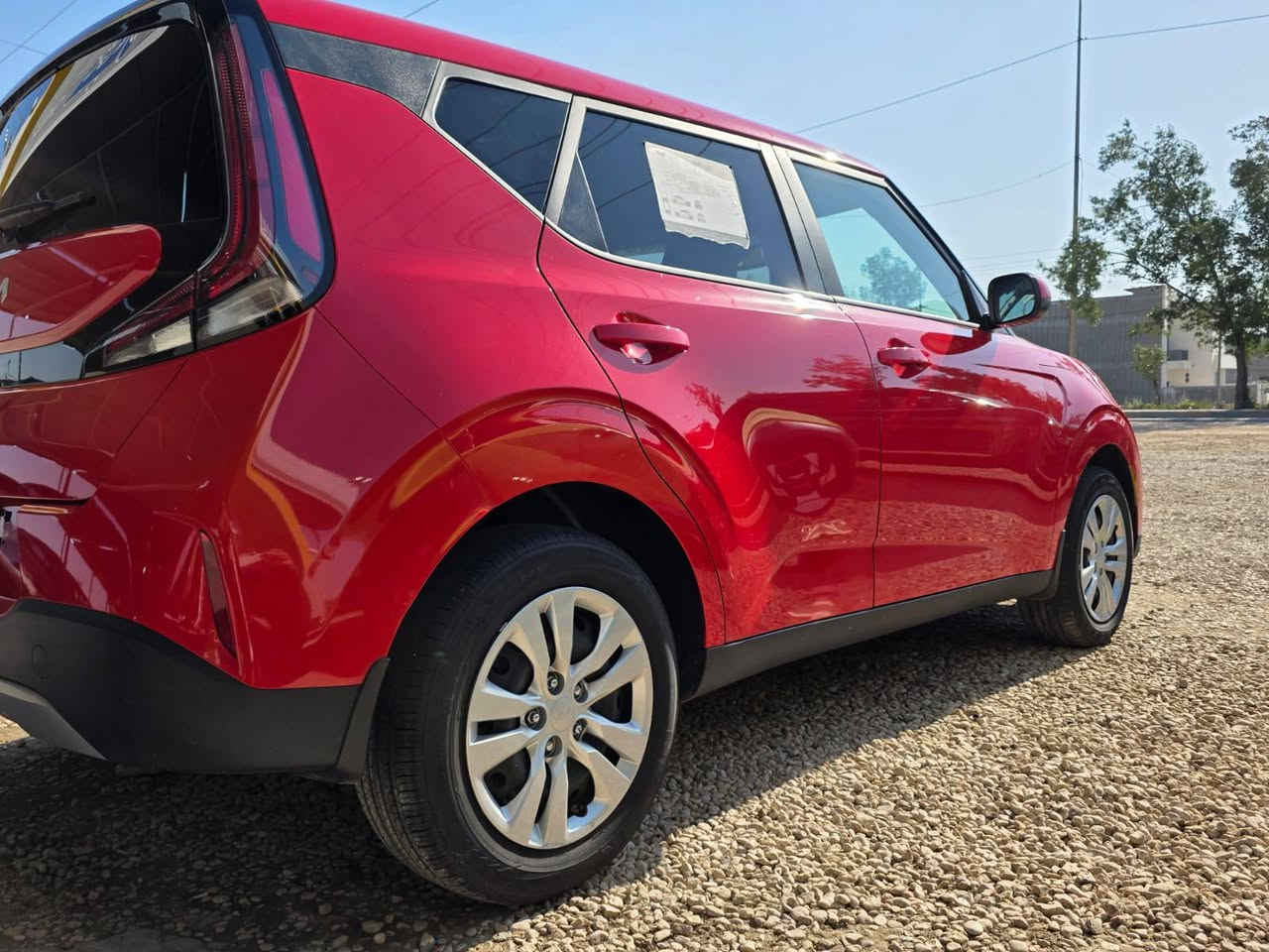 لبيع كيا صول
موديل 25 
دخول جديد بسمي تترقم جميع المحافظات 
بدون يرباك بدون تبديل بدون دواخل بدون صبغ كفاله عامه عدا الجاملغ مفتوح بداخله رقم الشاصي وصور الحادث مرفقه بل منشور 
مكاني بابل 
***********
