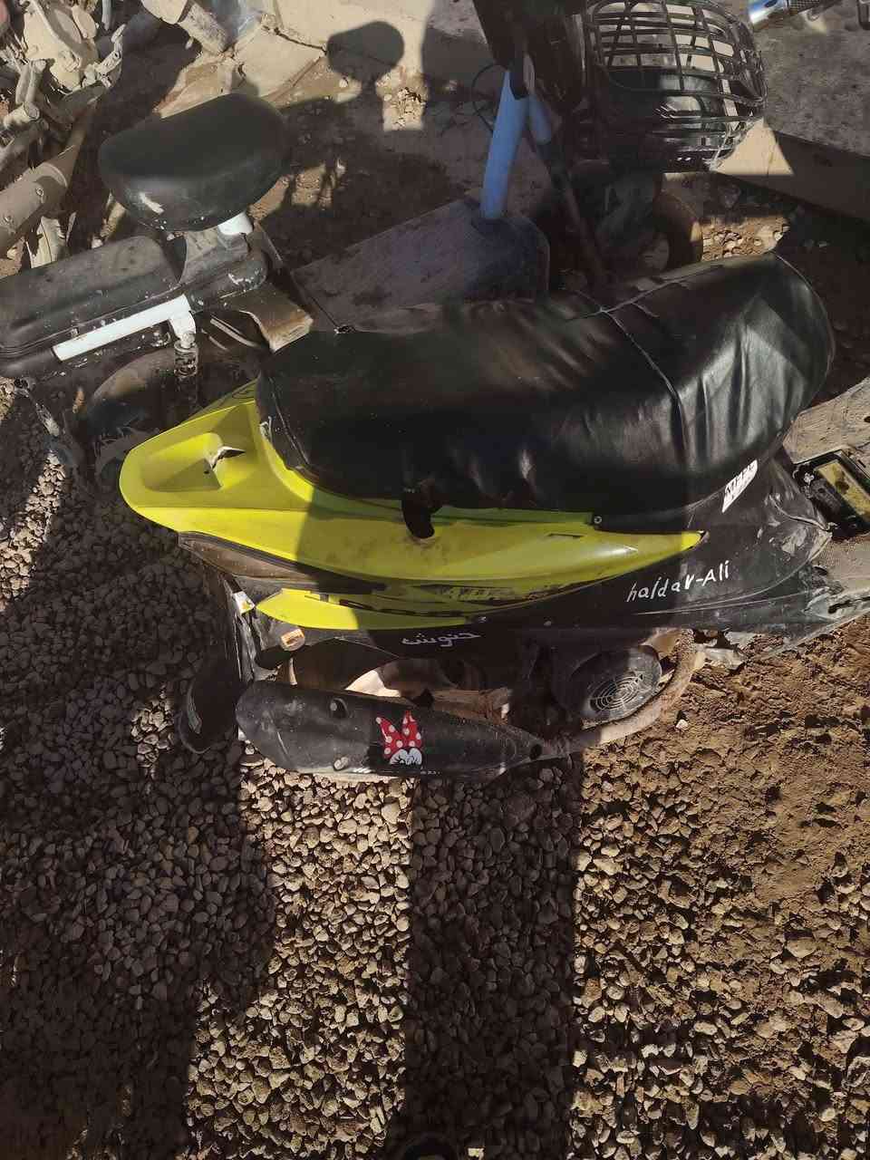 دراجه ثعلب للبيع كله شغال كهربايأت تشتغل سلف ول باتري رايدله كتف فقط السعر ١١٠ وبيهه مجال ***********
