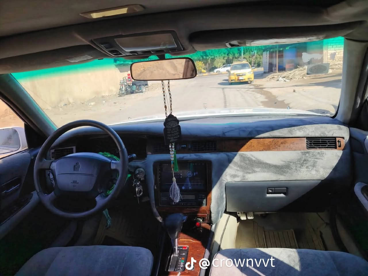 السلام عليكم سيارة رأس الثور للبيع كصه قماره فقط رقم بصره مداور ثاني يوم بل النجف سنويه ل٢٠٣٠ ٨٣ بيها مجال))) ‏‪***********‬‏
