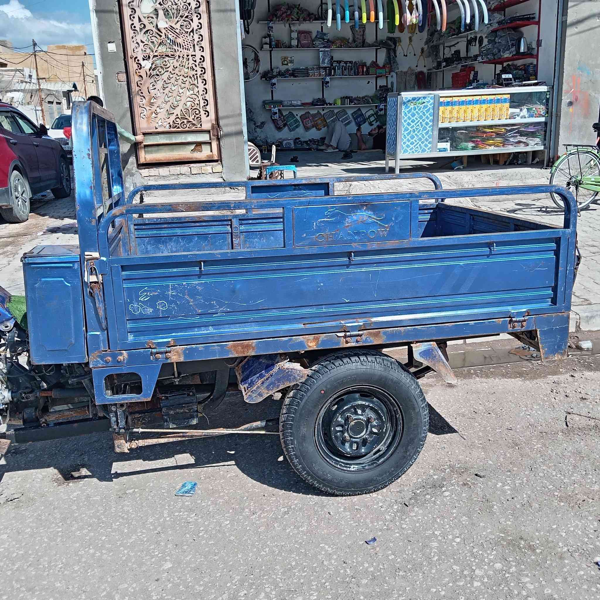 السلام عليكم ستوته للبيع مديل 2021 أوراق اصولي وكيله حله عنواني نجف حي المهندسين مكاتبة شارع الستوته خير من الله نواقصه قليله وياه محجر سعره 1.500.000 وبيه مجال للئستفسار ***********
