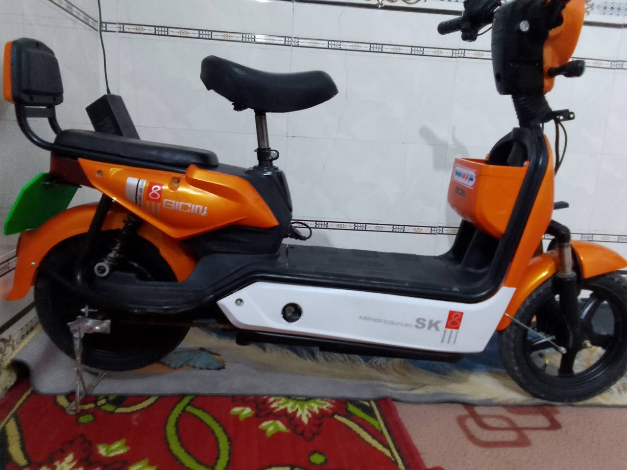 السلام عليكم ورحمة الله وبركاته 
باسكل شحن  للبيع  السعر خاص
عوزه تايرات

الاستفسار الاتصال*********** او مراسله الصفحه
