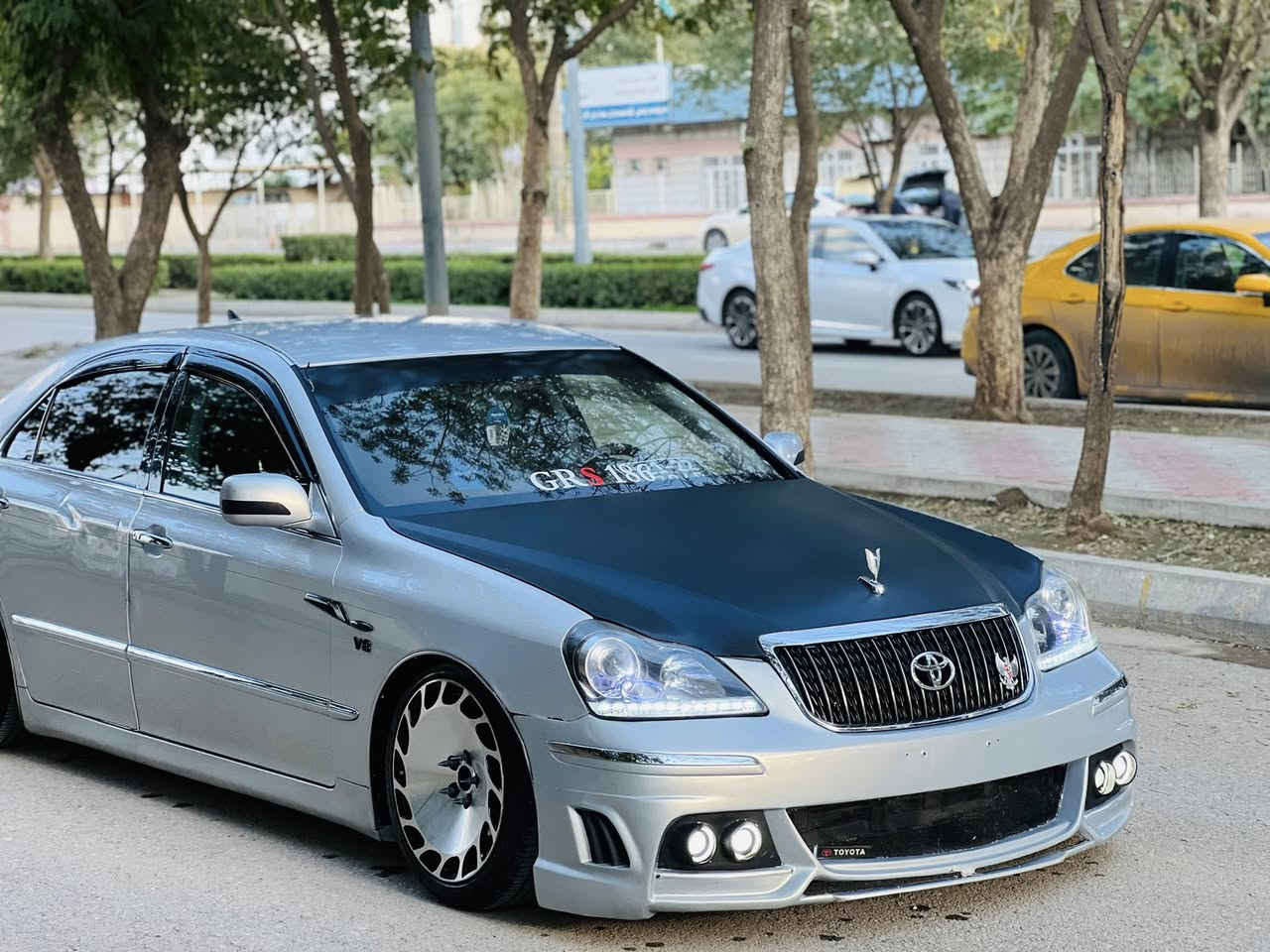 سلاوي خوا له هه موو لايه ماجيستا موس تاقانه 🩶🪬گورینوش اکە م
٢٠٠٦  ته نها جي موسي بوياخه بي ده عمو ليدران

ته نها سلايتو جلد نيه

مواسه فات ٣ په رده سه لاجه مه ركه زي كاميره پيشو دوا  كامل هه موو گياني ده سكاريه ٤ تايه و ويلي لوك لوكي له ژيره  سپيرو اشياي سنوقي 

مه زبوته ته بريت ساردوو گه رم مه زبوت ده عامي پيشو دواا سپورتي يابانه سالنساي سپورتو پؤبانك چوبه كاني حور كراوه جامي هه لگيراوه  كاره بايو  هه موو شتي مه زبوته هه موو شتيكم نوسيوه  سعري 56گلاو معامه له گورينوش به شتي به دلم بيت 

شوين كه لار  ***********
