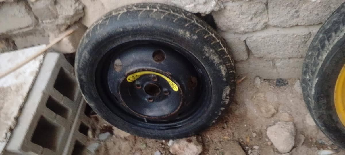 واكو مال محور خمس براغي مال بطه مال مارك مال كرسته
اورنج موجود اربع براغي مال اوبترا مال اكسنت انواع السيارات الاربع براغي

انواع السيارات تصير عليها على اوبترا على الاكسنت اي سي ان ويل مال تفصيخ السعر اربع براغي السعر الواحد 35

الحجم ال 15 وال 14
***********
واتساب فقط
