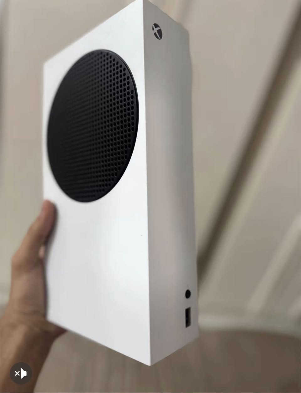 اكس بوكس سيريس اس للبيع
اصدار 2023 
جهاز استخدام قليل 
مع ملحقات كامله 
واضافه يده كيم سير الاصدار الحديث
مع سماعات كيمنك 
مكاني موصل 
سعر خاص
شراي يدخل خاص


**إذا كنت صاحب هذا الإعلان وتريد حذفه لأي سبب، رجاءا أرسل رسالة إلى الدعم الفني**