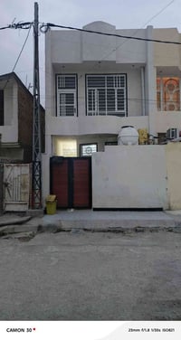 بيت للبيع • الشهداء • 100م