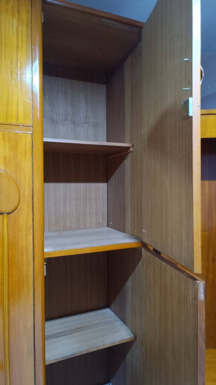 غرفة تسكام صاج بورمي داخل وخارج ام الستة طابقين ضهر جرجوبة نضيفة كلش وثكيلة مكاني بابل محاويل الاتصال ***********
