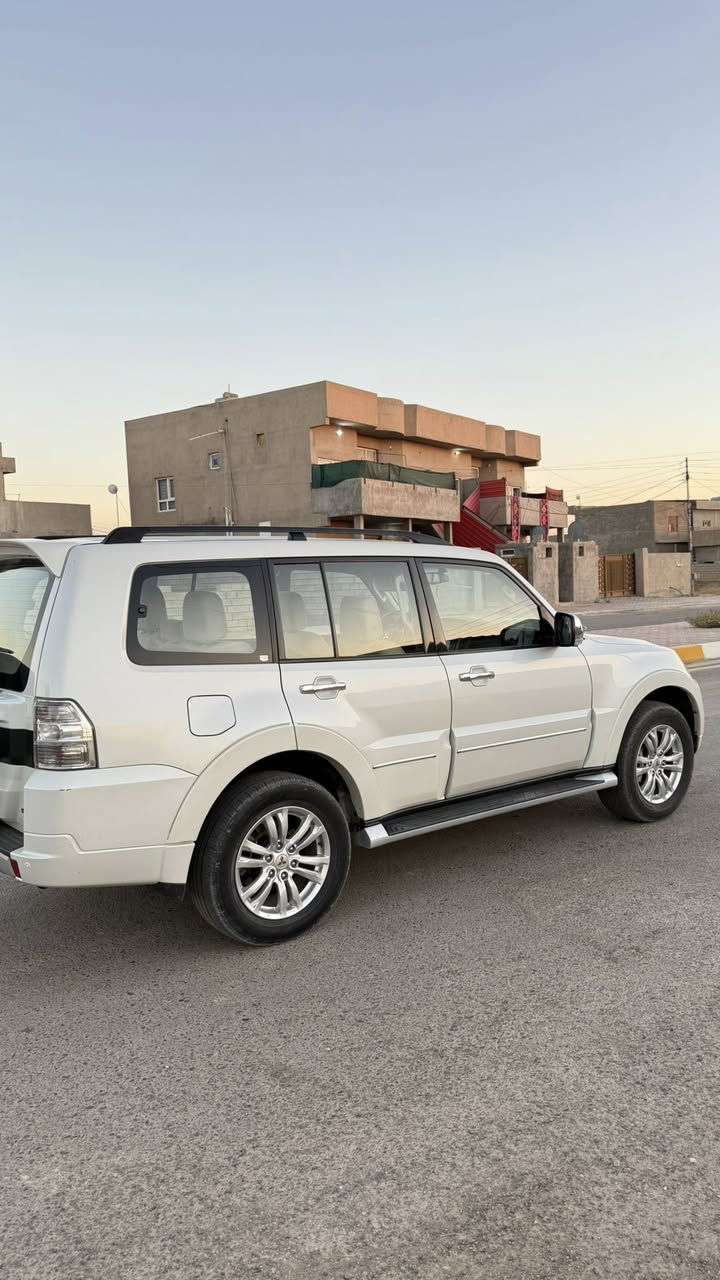 السلام عليكم باجيرو 2020 للبيع
اللون ابيض ✅

محرك v6 3.8L ✅

(المحرك الكبير )

مواصفات السياره :

شاشه ✅

كراسي كهربائيه ✅

مرايا كهرباء ✅

حساسات خلفيه +كاميرا ✅

دمام خلفي ✅

7 راكب✅

السياره فول عدا فتحه السقف ✅

ممشى السيارة 71000KM قابل للزياده ✅

السياره كلين تايتل ✅

سنويه جديده تحويل مباشر ✅

رقم جديد اربيل ✅

السعر :255$ بيه مجال بسيط جداً ✅

للاستفسار اكثر الاتصال على الرقم 

  ***********

مكان السيارة صلاح الدين
