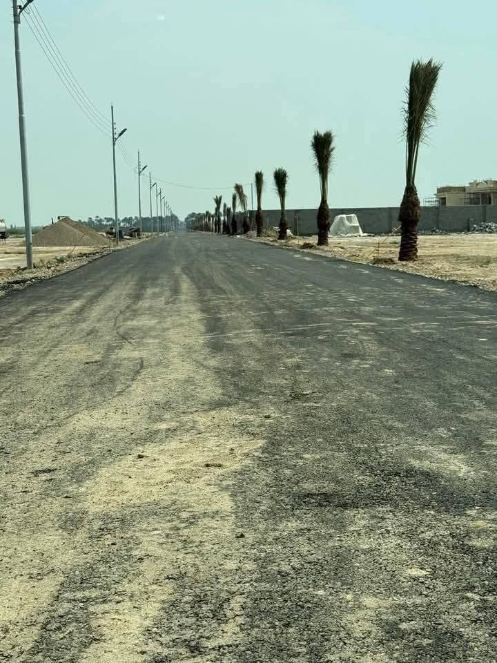 فرصة ذهبية للسكن او استثمار مجمع الفلل والمزارع وشاليهات  الموقع مخدوم - ماء اسالة وكهرباء وتبليط
جنس الأرض طابو زراعي سند 25 تحويل وفتح بيان مباشر بسم المشتري ثاني يوم بالطابو 

يصلح سكن مزارع وفلل دار استراحة الك وعائلتك 

العنوان - بغداد منطقة المكاسب خلف حي الجهاد قرب مطار بغداد للاستفسار الاتصال *********** متوفر واتساب
