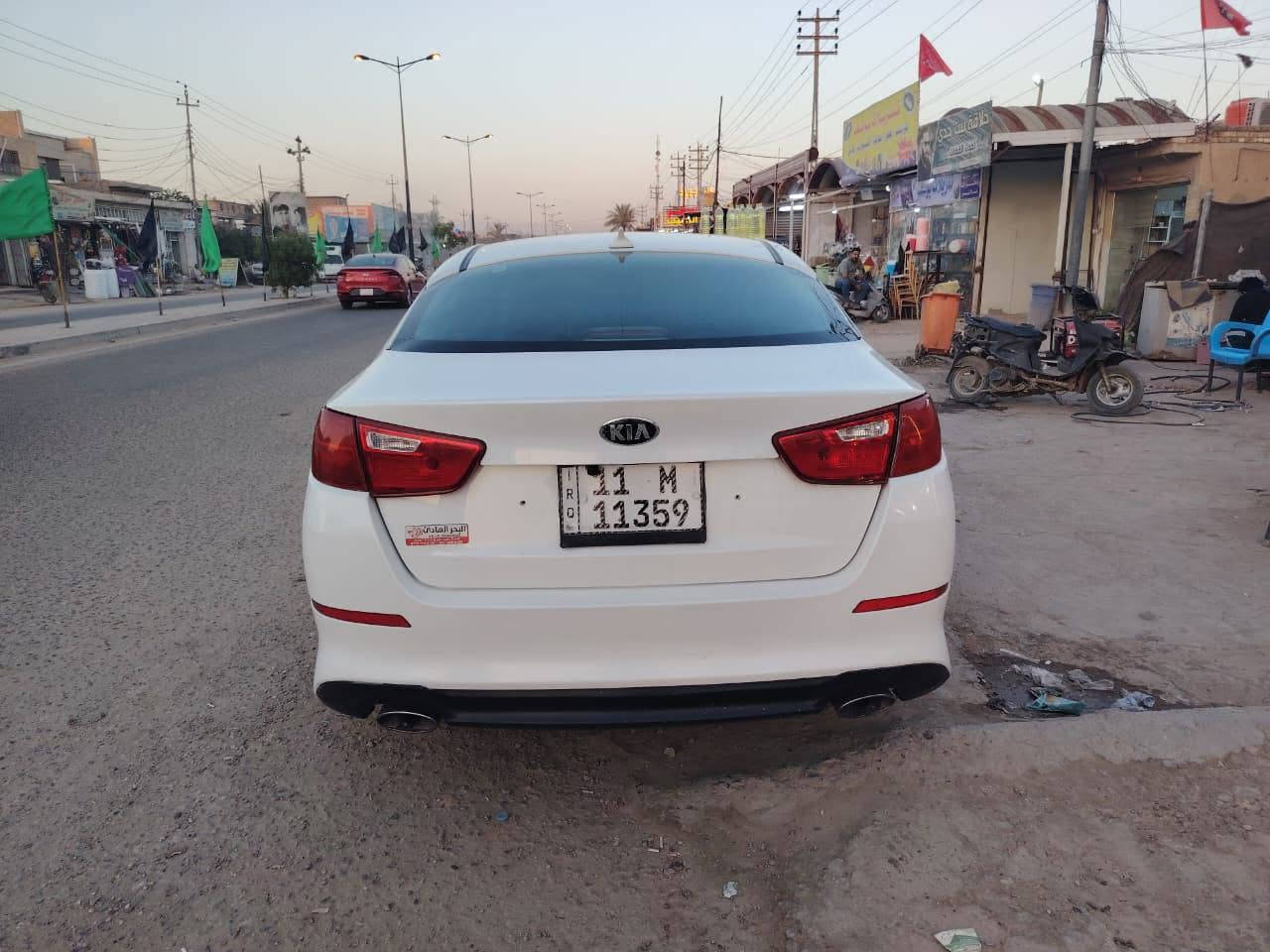 سلام عليكم
للبيع أوبتما 2015  امريكي
حادثها جاملغ  خلفي بدون إرباك وداخل 
مواصفات فول عدا البانوراما بصمه
كشنين كهرباء تدفئه تبريد
محرك 2400  GDI 
مكاني حله ورديه خارج 
***********
