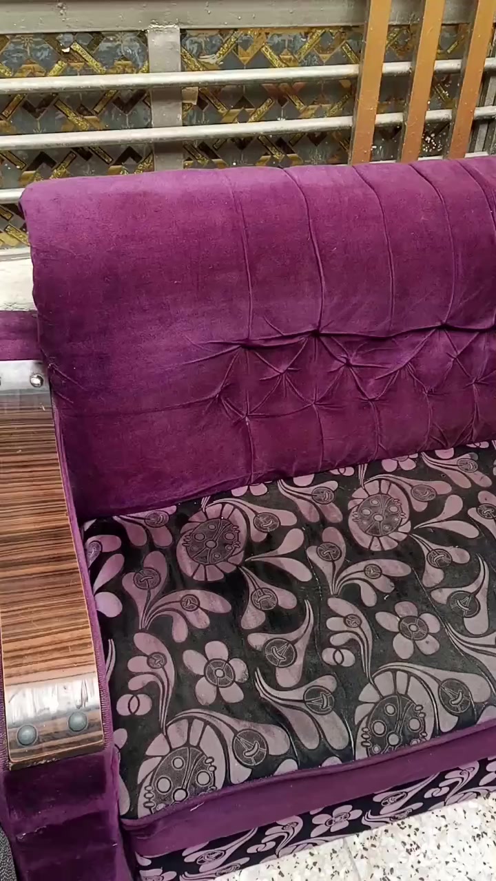 السلام عليكم تخم مواضح بل فيدو البيع السعر 100هذا رقم ***********
