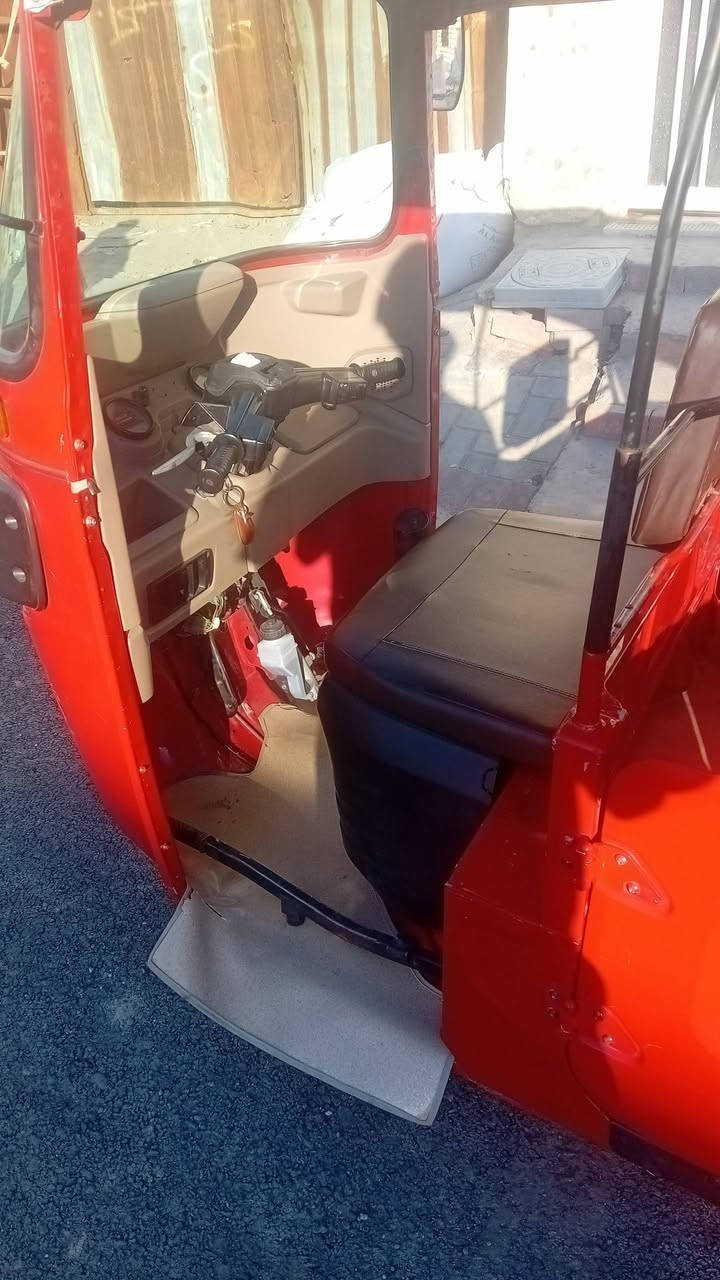 ٢١ للبيع تفاصيل عل رقم ***********
