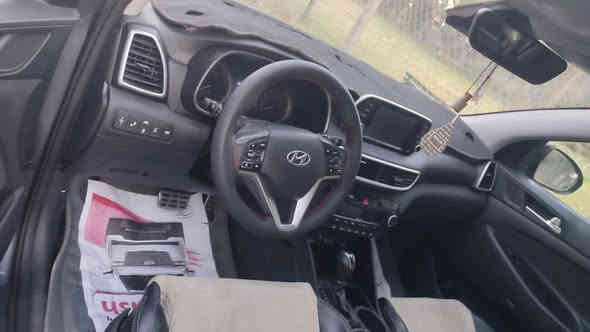 توسان موديل 2019 وارد امريكي
السياره فول مواصفات بانوراما كشنات جلد تحكمات 
الحادث مال امريكا بنيد صبغ فقط
وهنا صندوق صبغ  ضرر خفيف كلش
ماشيه 66الف ميل
صندوك كهرباء
كشن كهربائي
بصمة تشغيل  
اوتو هولد 
تدفئة كشنات 
شاشة كبيره
 تدعم كار بلي 
كامرا خلفية دوارة 
شحن مبايل واير ليس 
تبريد قطعتين 
لد امامي نهاري 
لايت زينون عالي ناصي 
تحكمات استيرن جهتين 
سايد بريك بصمة
السيارة فول 
بانوراما 
بغداد 
رقم بغداد باسمي تحويل ثاني يوم
السعر 169
***********
