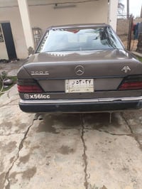 مرسيدس دب للبيع موديل 1989  محور بطه tvv كشن كهربائي تبريد شغال  اكسل ...