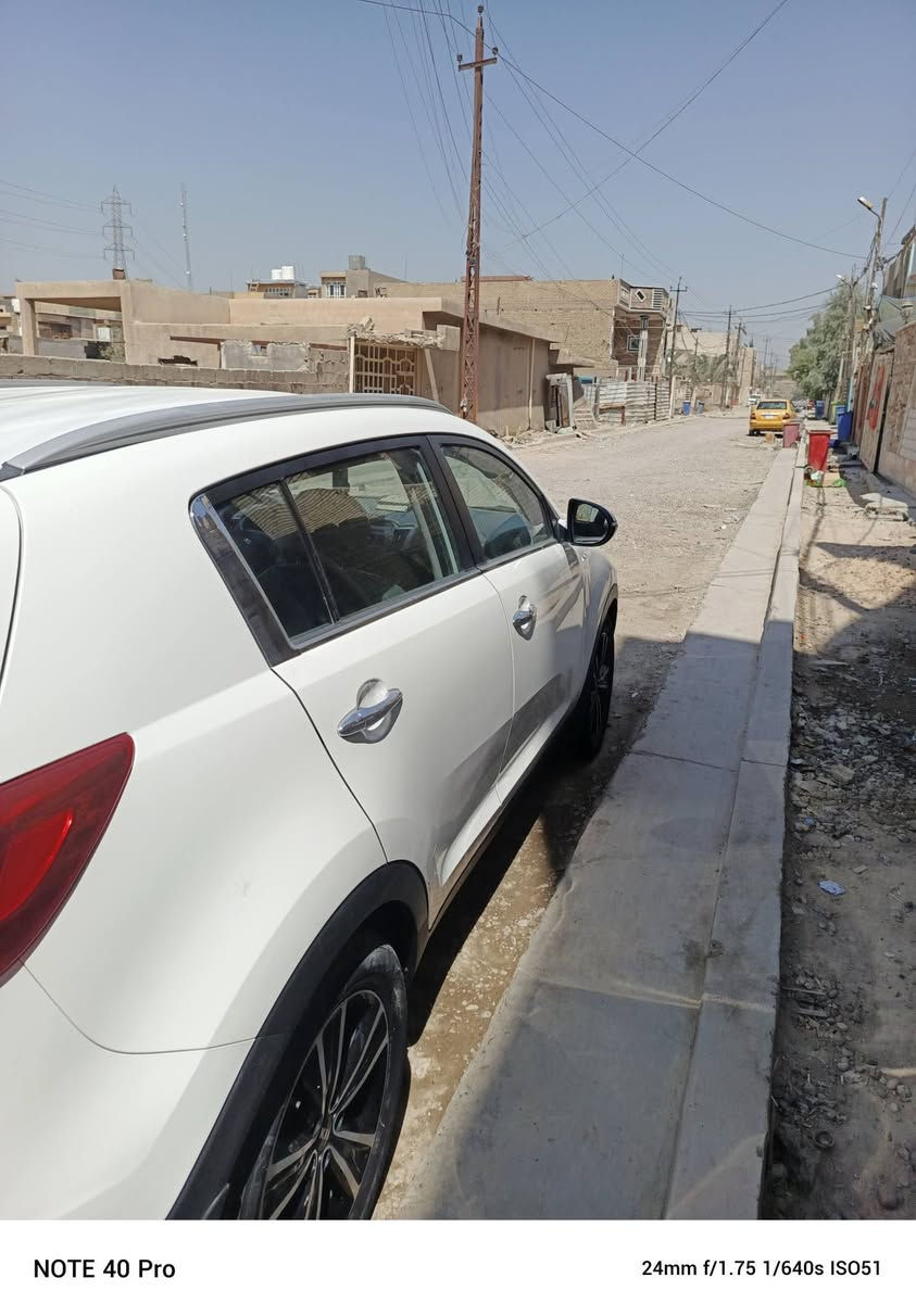 سلام عليكم كيه سبورتج 2017 خليجي بغداد مشروع وطني بأسمي محرك 2400 دوش نص مواصفات تبريد قطعتين ويل 19 تخم تايرات جديدات حادث جاملغ الخلفي مصبوغ وشويه من التكمه كد شبر والباب الوره السايق بي بارد قليل ماشيه 115 مكاني بغداد الشعب للأستفسار *********** سعر 165
