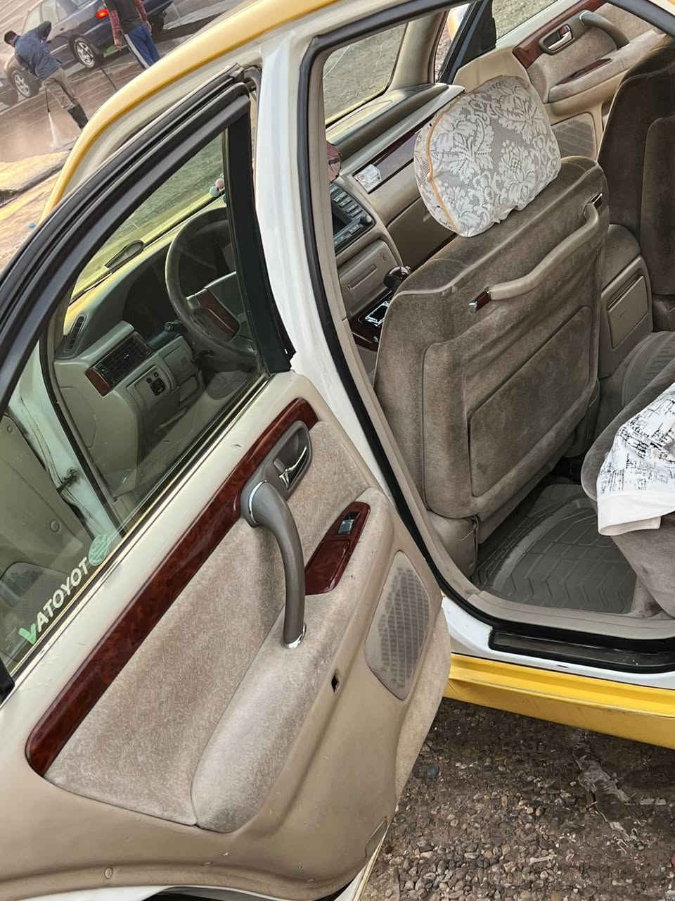 سلام عليكم ملكه 2003شاصي 171اصل كرستال دكمتين مكينه ديفورالصغير سياره كصه قماره وحده دشبول عارف عيساوي تحويرت نجف فوك او جوه حداديه فول رقم كركوك لامفوحص ولا مدفوع كمرك وكاله فقط خط سياره نجف بغداد لايتات كرستال اصل 
مكان سياره صويره 
سعره 55عليه غرمات 3اوراق بيه مجال قليل 
 0788 637 6556
