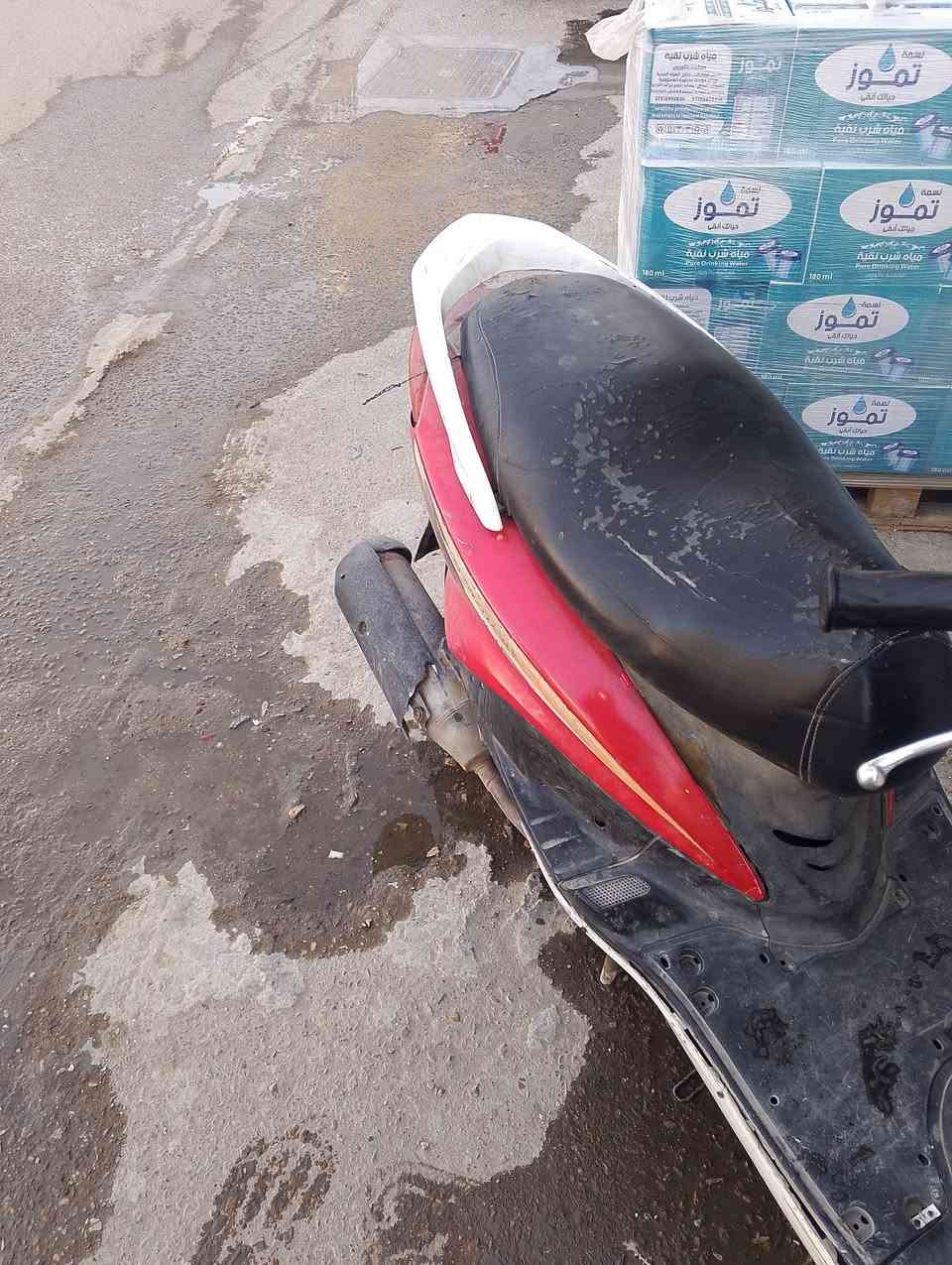 سكنس نثيه للبيع شغاله بس ابيع كوم حديد السعر 300 وبيه مجال المكان بغداد ***********
