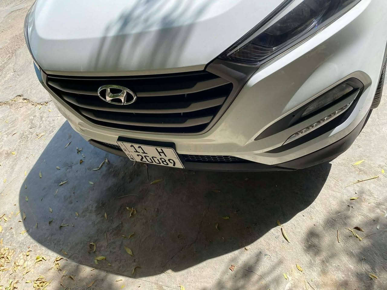 توسان موديل ٢٠١٨ خليجي وكاله فول مواصفات ماشيه100
الف
كشنات جلد
بنوراما
كشنات كهرباء

حساس خلفي 
شاشه جبيره 
مكينه 2000دوش 
السياره كير مكينه مامفتوه لو برغي وماتصرف عليه لو ربع تبريد صدر كفاله عامه بدون صبغ بيهه بارد كده كلش بسيط ع كد  شبرين  باسمي السياره سعر175بيه مجال شي بسيط وهذا رقمي***********بغداد الكرخ وحله من الصوره
